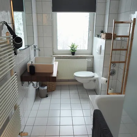 Neu - Familienfreundlich - Fuer Bis Zu 6 Personen Apartment Oberhof  Exterior photo